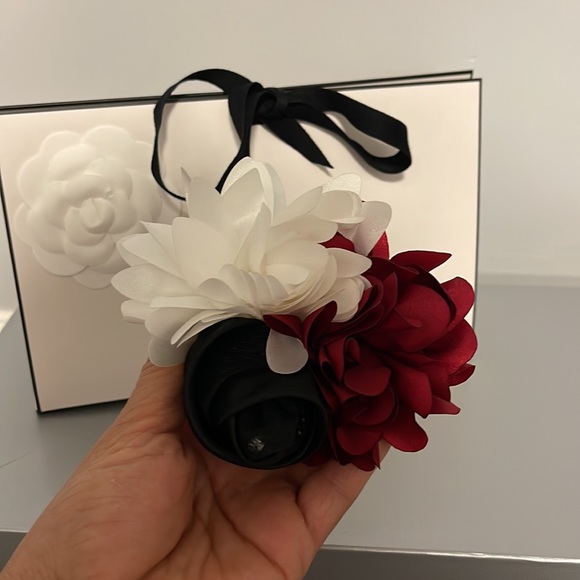 White House black market brooch pin bundle - Picture 9 of 16